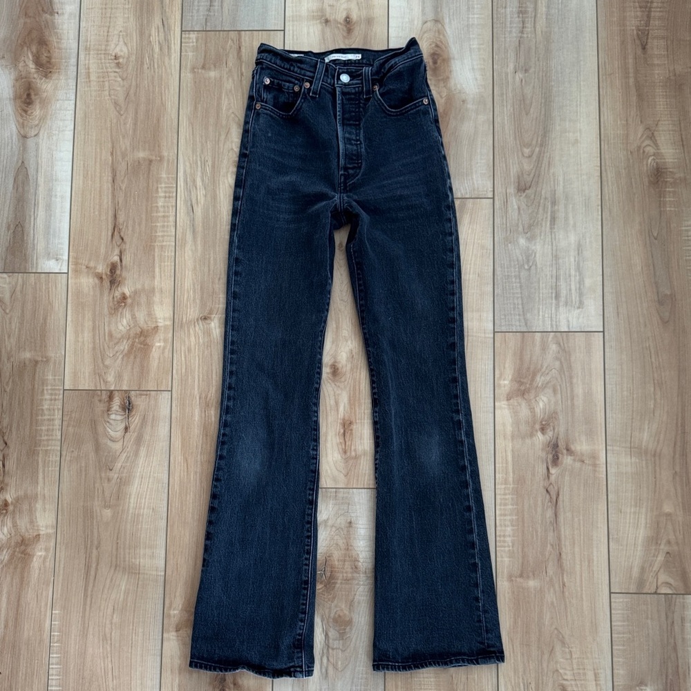 Levi’s Ribcage Boot Black Jeans size 24